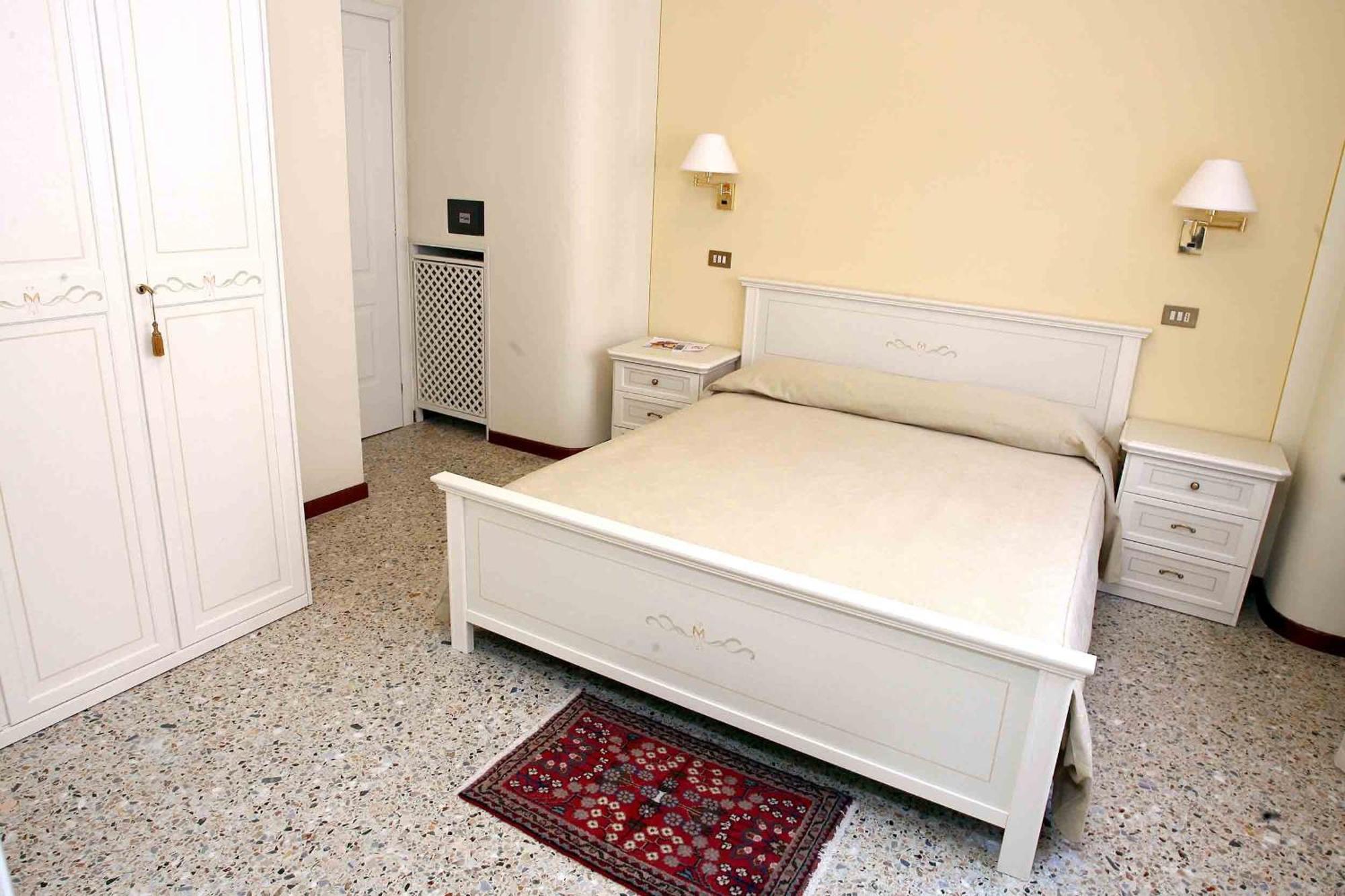 B&B La Terrazza Brescia Bagian luar foto