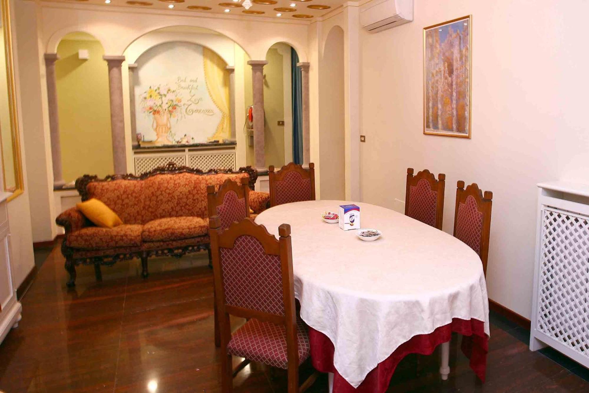 B&B La Terrazza Brescia Bagian luar foto