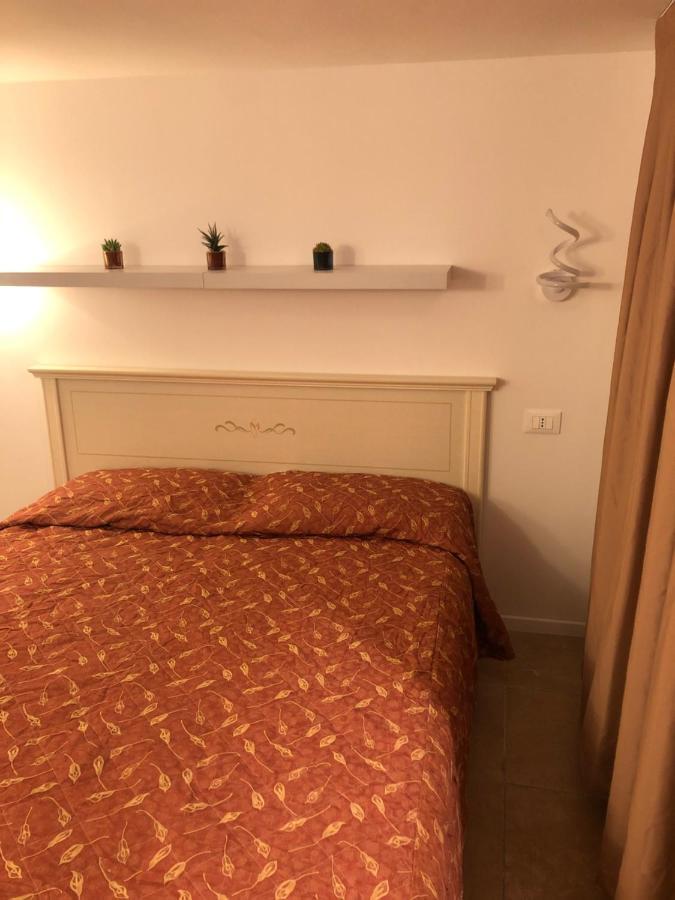 B&B La Terrazza Brescia Bagian luar foto